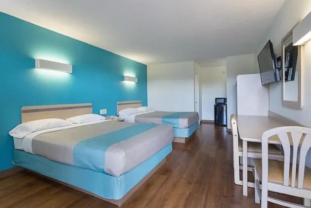 Standard Oda, 2 Büyük (Queen) Boy Yatak, Sigara İçilmez