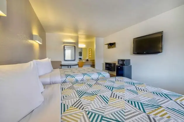 Standard Oda, 2 Büyük (Queen) Boy Yatak, Sigara İçilebilir