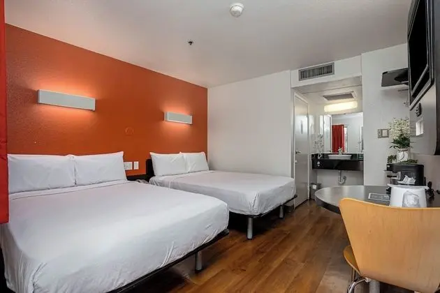 Premium Oda, 2 Çift Kişilik Yatak, Sigara İçilmez, Buzdolabı