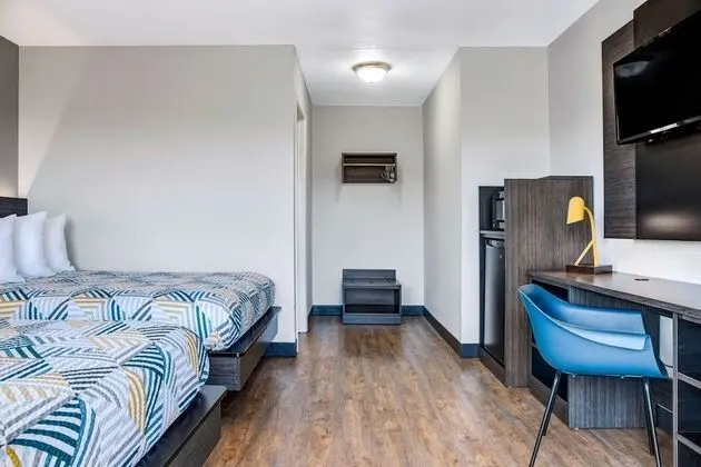 Deluxe Oda, 2 Çift Kişilik Yatak, Sigara İçilmez, Buzdolabı ve Mikrodalga