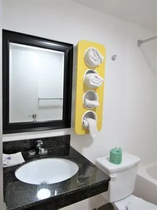 Standard Oda, 2 Büyük (Queen) Boy Yatak, Engellilere Uygun, Sigara İçilmez