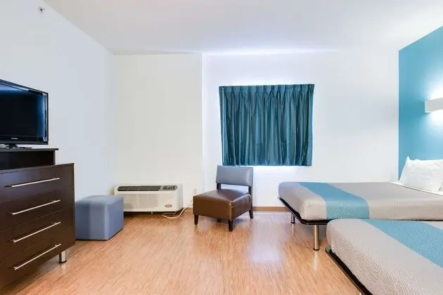 Standard Oda, 2 Çift Kişilik Yatak, Sigara İçilmez, Buzdolabı ve Mikrodalga