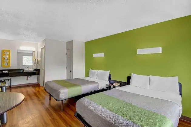 Deluxe Oda, 2 Çift Kişilik Yatak, Sigara İçilmez, Buzdolabı ve Mikrodalga