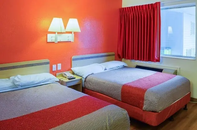 Standard Oda, 2 Çift Kişilik Yatak, Sigara İçilmez, Buzdolabı