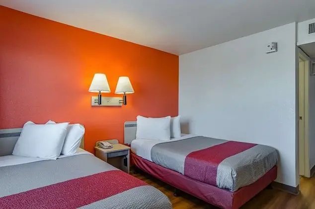 Deluxe Oda, 2 Çift Kişilik Yatak, Sigara İçilmez, Buzdolabı ve Mikrodalga