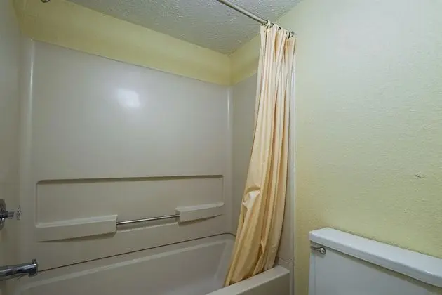 Deluxe Oda, 1 En Büyük (King) Boy Yatak, Sigara İçilebilir, Buzdolabı ve Mikrodalga