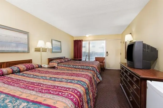 Deluxe Oda, 2 Çift Kişilik Yatak, Sigara İçilmez, Buzdolabı ve Mikrodalga