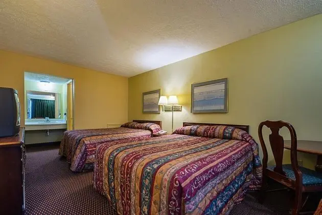 Deluxe Oda, 2 Çift Kişilik Yatak, Sigara İçilmez, Buzdolabı ve Mikrodalga