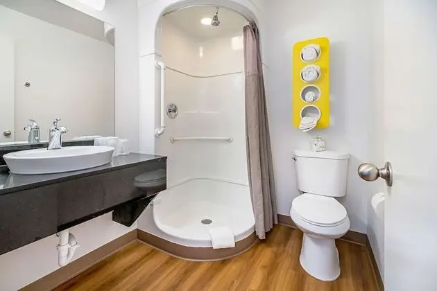 Deluxe Oda, 2 Çift Kişilik Yatak, Sigara İçilmez, Buzdolabı ve Mikrodalga