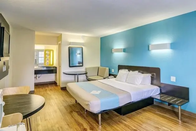 Standard Oda, 1 En Büyük (King) Boy Yatak, Sigara İçilebilir