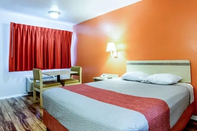 Standard Oda, 1 Büyük (Queen) Boy Yatak, Sigara İçilmez