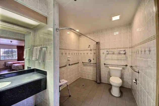 Standard Oda, 2 Çift Kişilik Yatak, Engellilere Uygun, Sigara İçilebilir