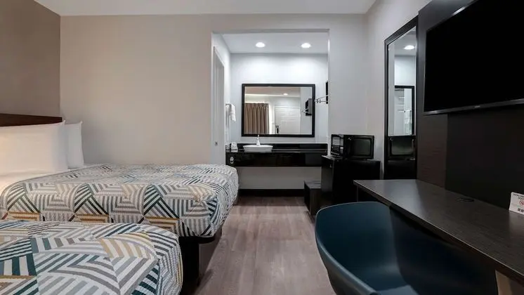 Deluxe Oda, 2 Çift Kişilik Yatak, Sigara İçilmez, Buzdolabı ve Mikrodalga