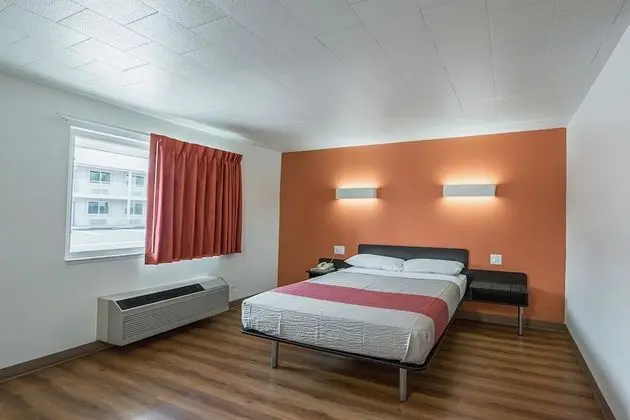 Standard Oda, 1 Büyük (Queen) Boy Yatak, Sigara İçilmez