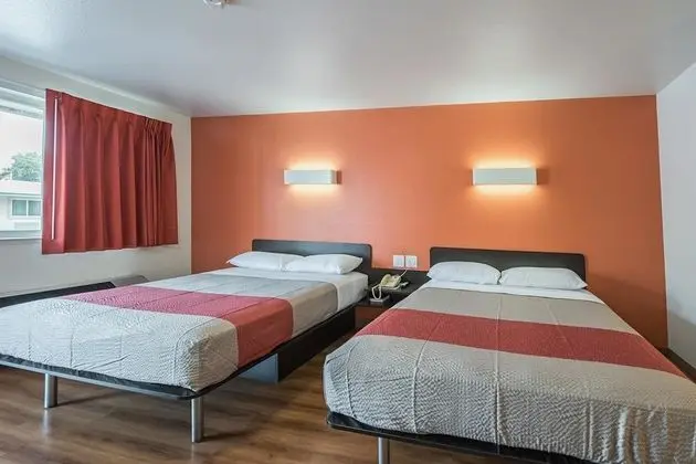 Standard Oda, 2 Büyük (Queen) Boy Yatak, Sigara İçilebilir