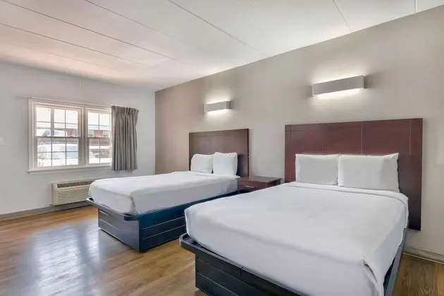 Deluxe Oda, 2 Çift Kişilik Yatak, Sigara İçilmez, Buzdolabı ve Mikrodalga