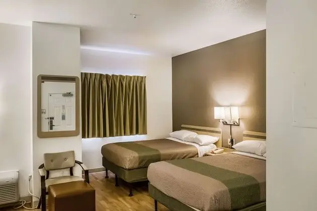 Deluxe Tek Büyük Yataklı Oda, 2 Çift Kişilik Yatak, Sigara İçilmez, Küçük Mutfak