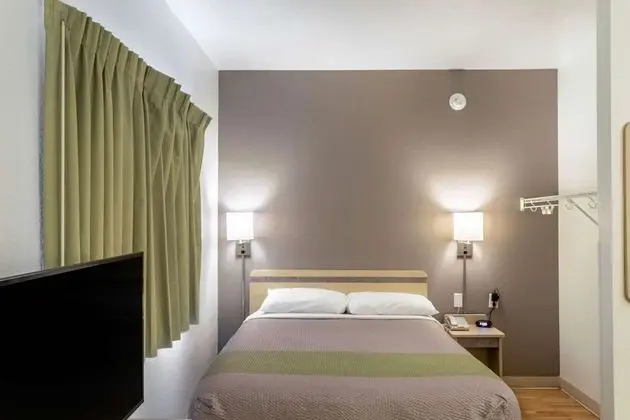 Deluxe Tek Kişilik Oda, 1 Büyük (Queen) Boy Yatak, Sigara İçilmez, Küçük Mutfak