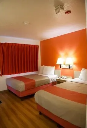 Deluxe Oda, 2 Çift Kişilik Yatak, Sigara İçilmez, Buzdolabı ve Mikrodalga