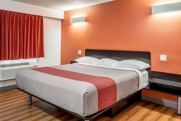 Deluxe Oda, 1 En Büyük (King) Boy Yatak, Sigara İçilmez, Buzdolabı ve Mikrodalga