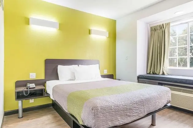 Standard Oda, 1 Büyük (Queen) Boy Yatak, Sigara İçilmez