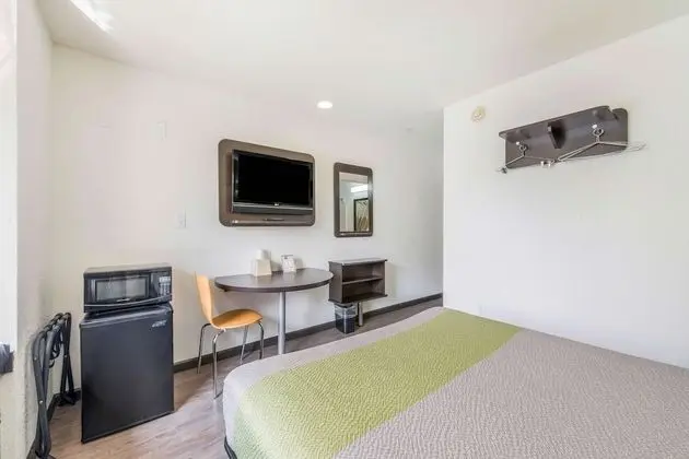 Standard Oda, 1 Büyük (Queen) Boy Yatak, Sigara İçilmez