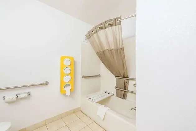 Standard Oda, 1 En Büyük (King) Boy Yatak, Engellilere Uygun, Sigara İçilmez