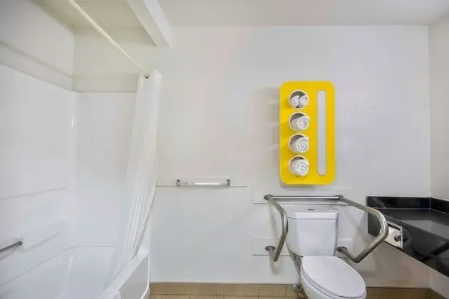 Standard Oda, 2 Çift Kişilik Yatak, Engellilere Uygun, Sigara İçilmez