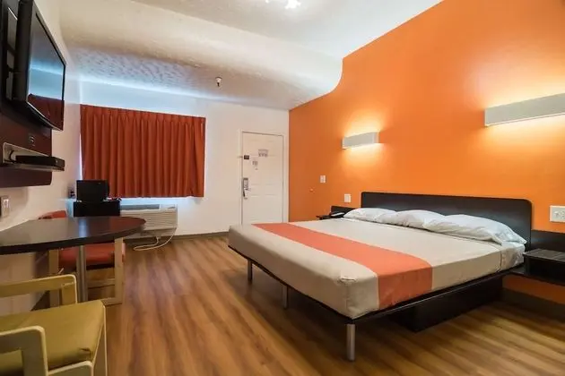 Standard Oda, 1 En Büyük (King) Boy Yatak, Sigara İçilebilir