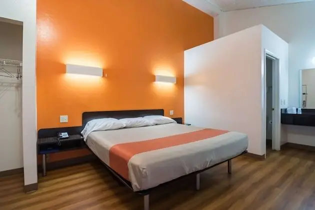 Standard Oda, 1 En Büyük (King) Boy Yatak, Sigara İçilebilir