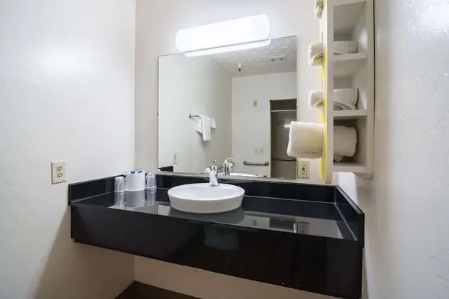 Standard Oda, 1 En Büyük (King) Boy Yatak, Sigara İçilebilir