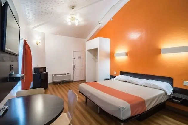 Standard Oda, 1 En Büyük (King) Boy Yatak, Sigara İçilmez