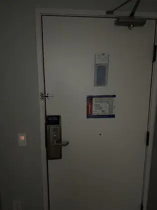 Superior Oda, 1 En Büyük (King) Boy Yatak, Engellilere Uygun, Sigara İçilmez