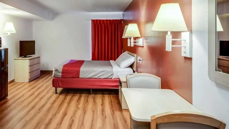 Superior Oda, 1 En Büyük (King) Boy Yatak, Engellilere Uygun, Sigara İçilmez