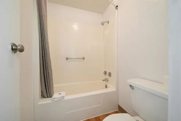 Standard Oda, 1 En Büyük (King) Boy Yatak, Sigara İçilebilir