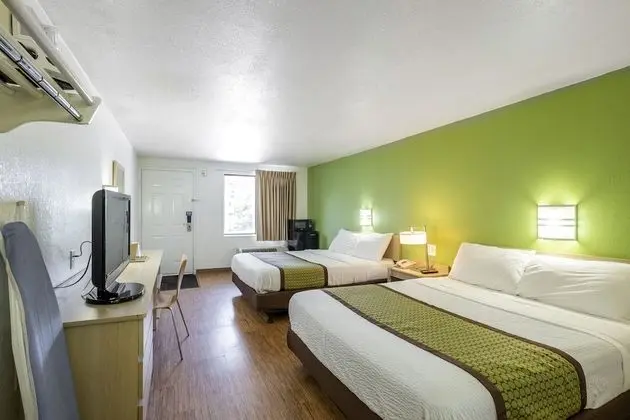 2 Queen Bed