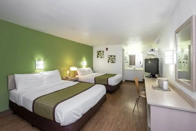 2 Queen Bed
