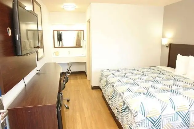 Standard Oda, 1 En Büyük (King) Boy Yatak, Sigara İçilebilir, Buzdolabı ve Mikrodalga