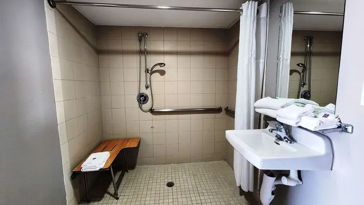 Standard Oda, 1 En Büyük (King) Boy Yatak, Engellilere Uygun, Sigara İçilmez