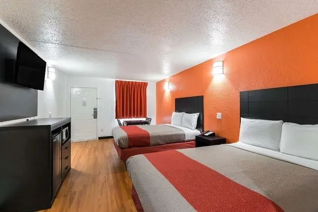 Deluxe Oda, 2 Çift Kişilik Yatak, Sigara İçilmez, Buzdolabı ve Mikrodalga