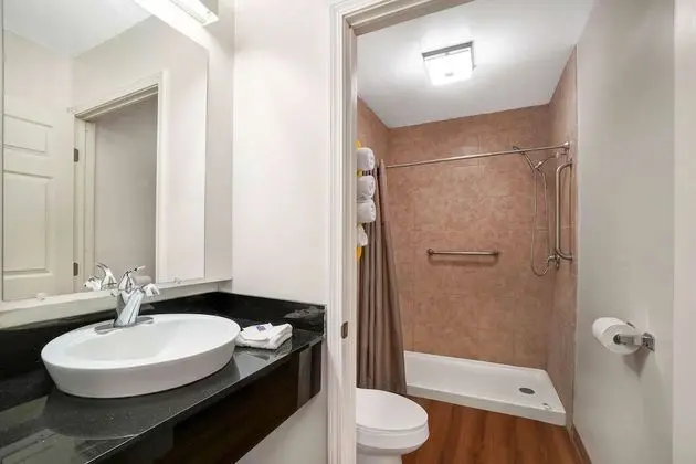 Standard Oda, 2 Çift Kişilik Yatak, Sigara İçilmez, Buzdolabı ve Mikrodalga