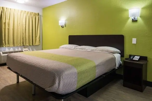 Deluxe Oda, 2 Çift Kişilik Yatak, Sigara İçilmez, Buzdolabı ve Mikrodalga