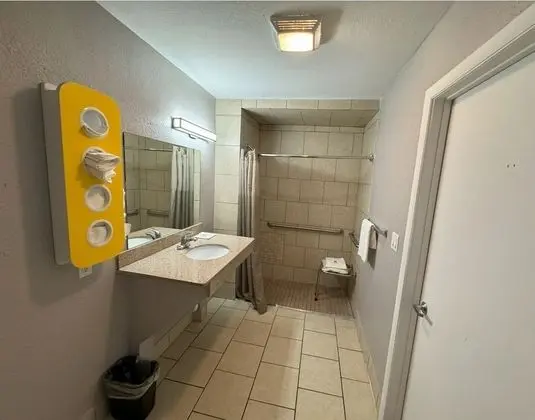 Standard Oda, 2 Çift Kişilik Yatak, Engellilere Uygun, Sigara İçilmez