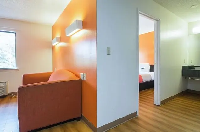 Deluxe Oda, 2 Çift Kişilik Yatak, Sigara İçilebilir, Buzdolabı ve Mikrodalga
