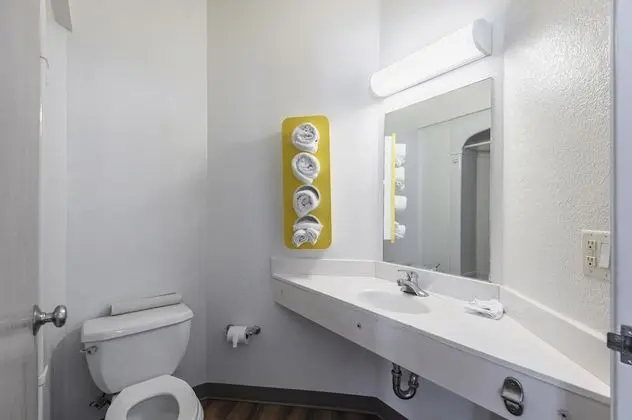 Deluxe Oda, 2 Çift Kişilik Yatak, Sigara İçilebilir, Buzdolabı ve Mikrodalga