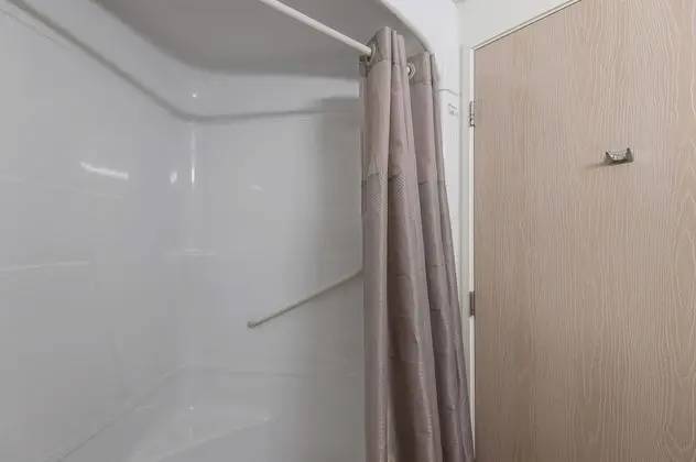 Deluxe Oda, 2 Çift Kişilik Yatak, Sigara İçilmez, Buzdolabı ve Mikrodalga