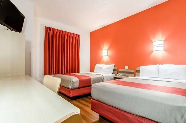 Deluxe Oda, 2 Çift Kişilik Yatak, Sigara İçilmez, Buzdolabı ve Mikrodalga