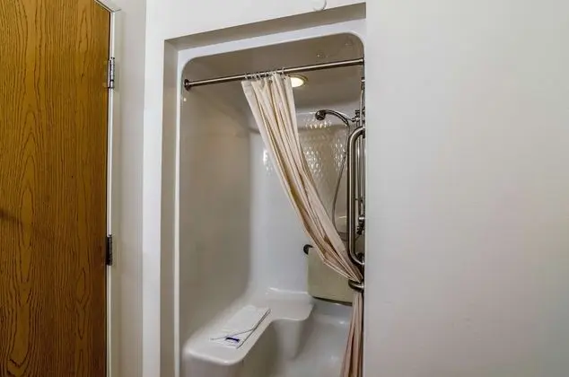 Deluxe Oda, 2 Çift Kişilik Yatak, Sigara İçilmez, Buzdolabı ve Mikrodalga