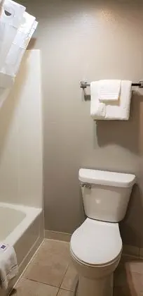 Deluxe Oda, 1 Büyük (Queen) Boy Yatak, Sigara İçilmez, Buzdolabı ve Mikrodalga