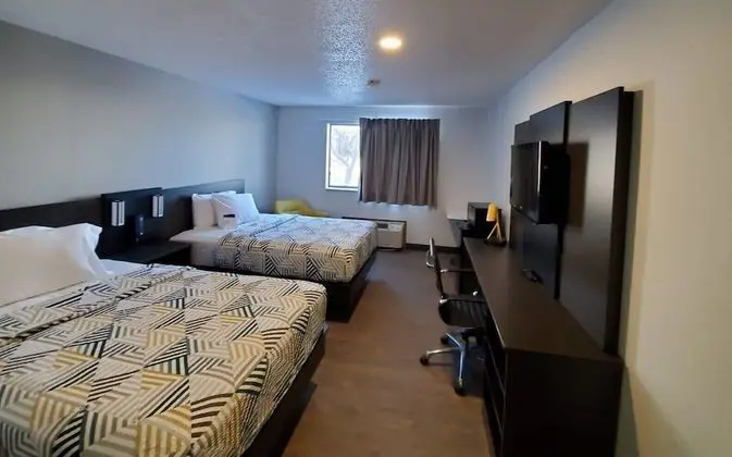 Deluxe Oda, 2 Çift Kişilik Yatak, Sigara İçilmez, Buzdolabı ve Mikrodalga